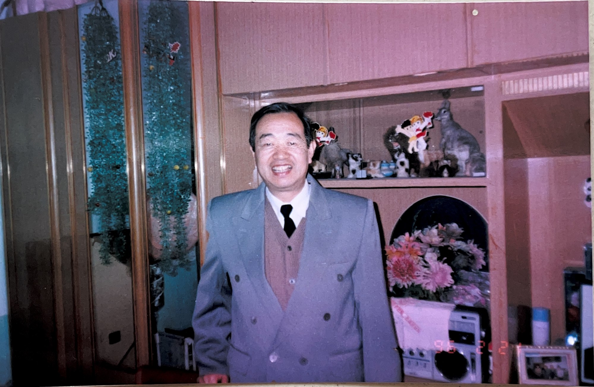 Dwelling Elsewhere — 提取自扫描文稿 3/提取自扫描文稿 3_7.png
